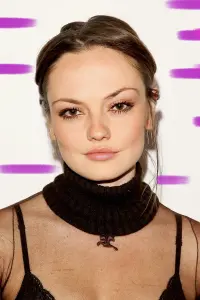 Фото Емілі Мід (Emily Meade)