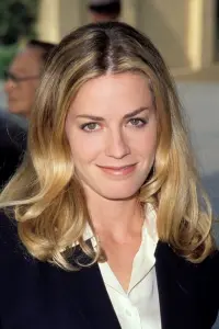 Фото Елізабет Шу (Elisabeth Shue)