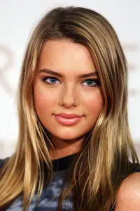 Фото Індіана Еванс (Indiana Evans)