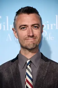 Фото Шон Ганн (Sean Gunn)