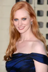 Фото Дебора Енн Волл (Deborah Ann Woll)