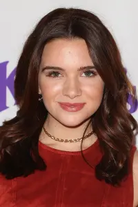 Фото  (Katie Stevens)