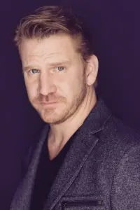 Фото Тире Міхок (Dash Mihok)