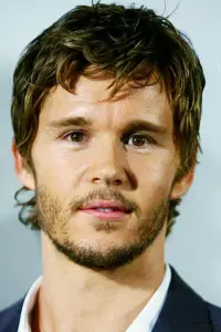 Фото Райан Квантен (Ryan Kwanten)