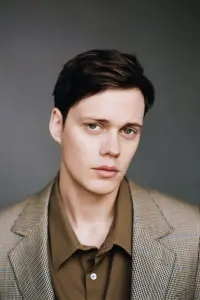 Фото Білл Скарсгард (Bill Skarsgård)