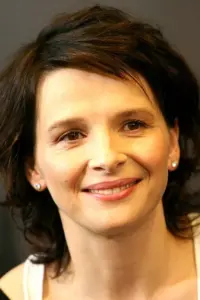 Фото Жульєт Бінош (Juliette Binoche)