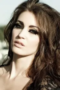 Фото Таніт Фенікс (Tanit Phoenix)