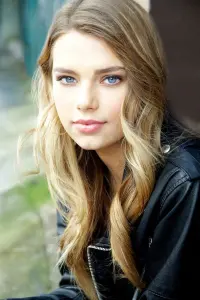 Фото Індіана Еванс (Indiana Evans)