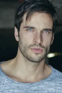 Фото  (Daniel Di Tomasso)