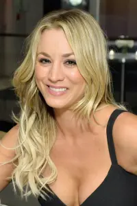 Фото Кейлі Куоко (Kaley Cuoco)