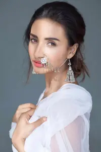 Фото  (Patralekhaa)