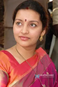 Фото  (Renu Desai)