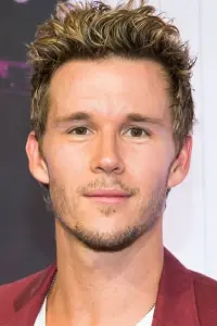 Фото Райан Квантен (Ryan Kwanten)