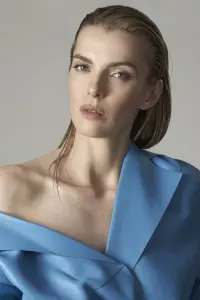 Фото Бетті Гілпін (Betty Gilpin)