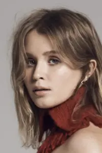 Фото  (Eliza Scanlen)