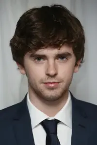 Фото Фредді Хаймор (Freddie Highmore)