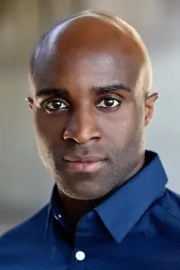 Фото  (Toby Onwumere)