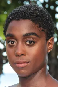 Фото Лашана Лінч (Lashana Lynch)