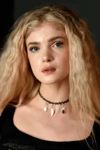 Фото Олена Кампуріс (Elena Kampouris)