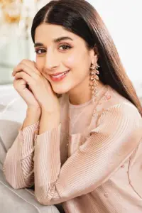 Фото  (Mawra Hocane)