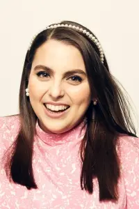 Фото Шапочка Фельдштейн (Beanie Feldstein)