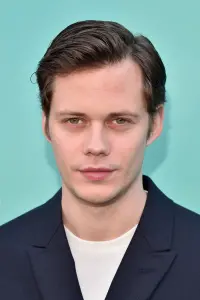 Фото Білл Скарсгард (Bill Skarsgård)