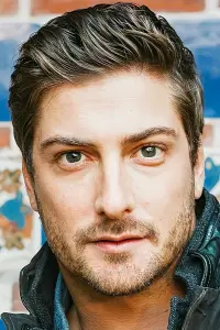 Фото  (Daniel Lissing)