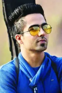 Фото  (Harrdy Sandhu)