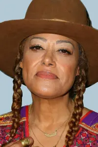 Фото Кри Літо (Cree Summer)