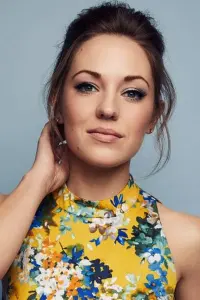 Фото  (Laura Osnes)