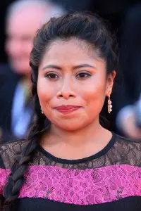 Фото  (Yalitza Aparicio)