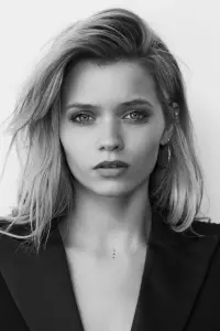 Фото Еббі Лі (Abbey Lee)