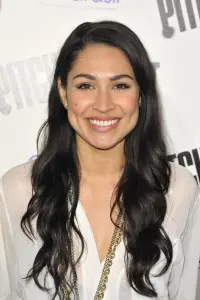 Фото  (Cassie Steele)