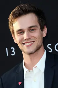 Фото  (Brandon Flynn)