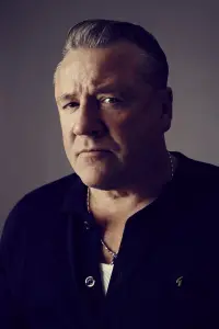 Фото Рей Вінстон (Ray Winstone)