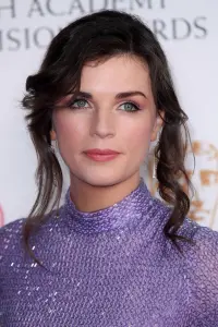 Фото Ейслінг Беа (Aisling Bea)