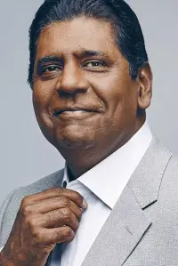 Фото  (Vijay Amritraj)