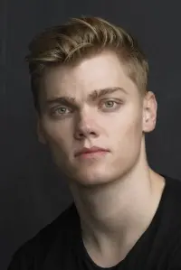 Фото  (Levi Meaden)