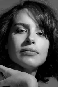 Фото Дезіре Ахаван (Desiree Akhavan)