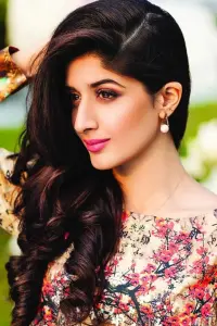 Фото  (Mawra Hocane)