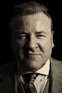 Фото Рей Вінстон (Ray Winstone)