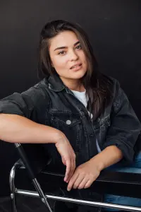 Фото Девері Джейкобс (Devery Jacobs)