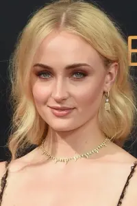 Фото Софі Тернер (Sophie Turner)