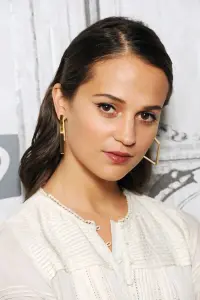 Фото Алісія Вікандер (Alicia Vikander)