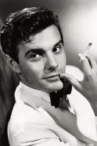 Фото Луї Журден (Louis Jourdan)