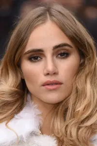 Фото Сьюкі Вотерхаус (Suki Waterhouse)