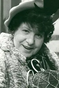 Фото Ірен Хендл (Irene Handl)