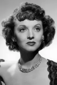 Фото Люсіль Бремер (Lucille Bremer)