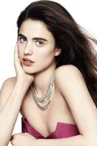 Фото Маргарет Квалі (Margaret Qualley)