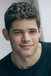 Фото  (Jeremy Jordan)